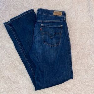 Levi Strauss Straight Leg size 6